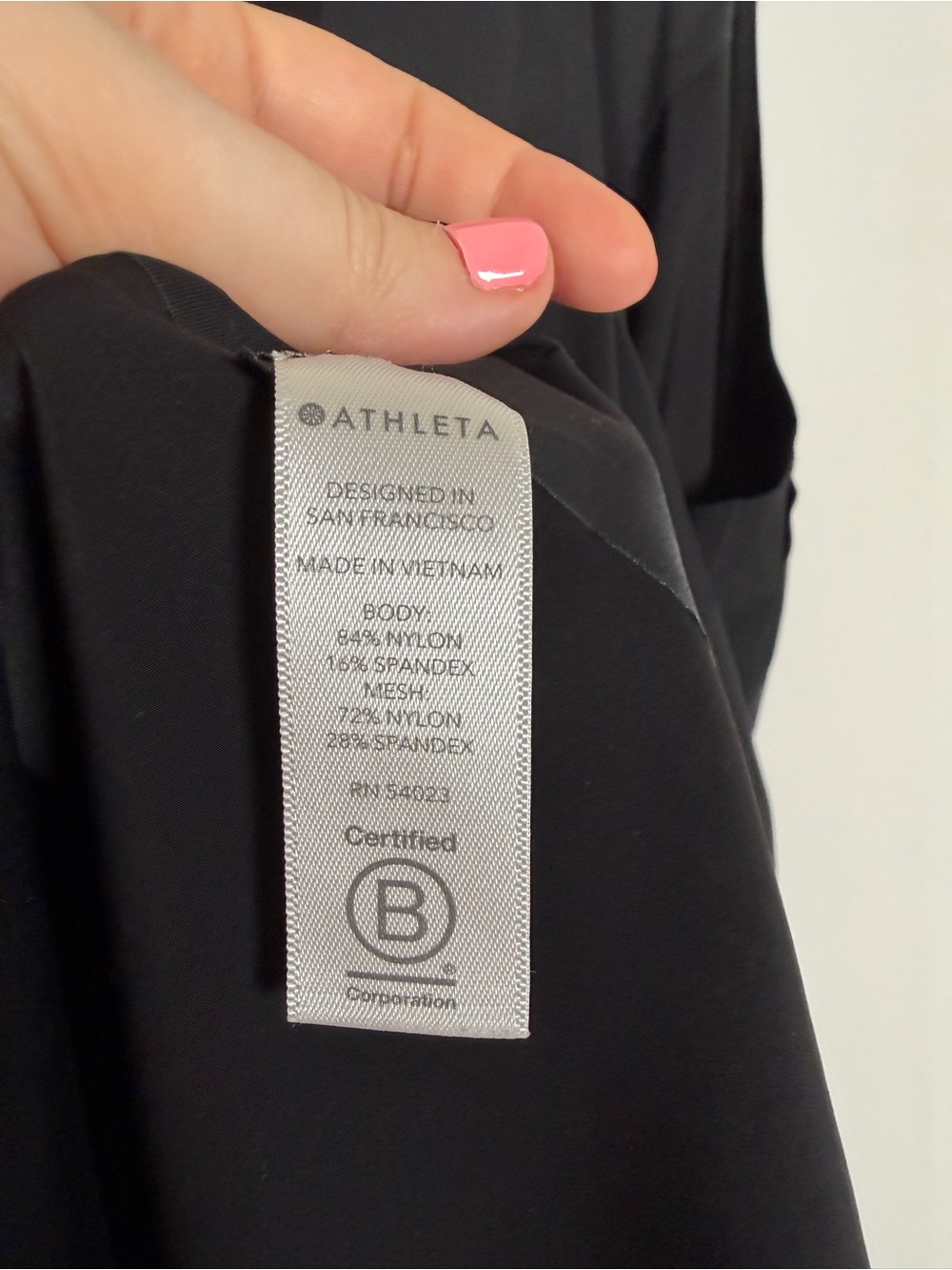 Athleta‎ Black Mesh-Back Flow Tank - Picture 5 of 8